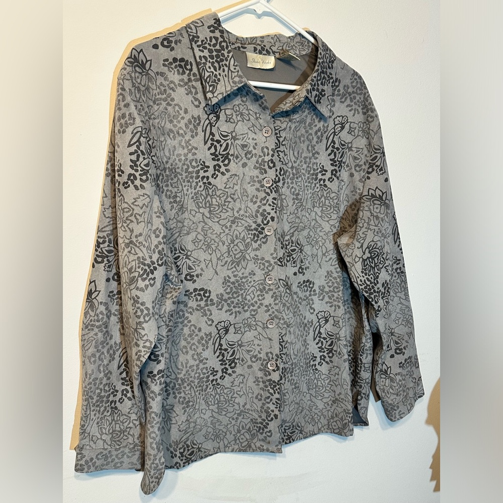 Studio Works Vintage Gray Floral Leopard Faux Suede Button Down Shirt XL Grunge‎